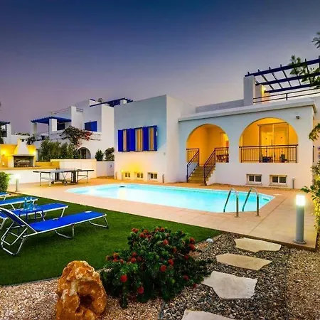 Latchi Beachfront Villa Neo Chorio